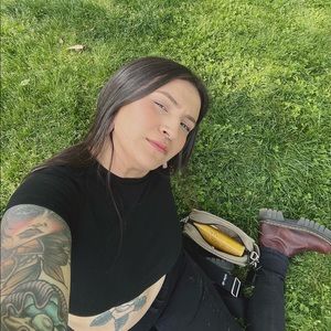 Meet your Posher, Marissa